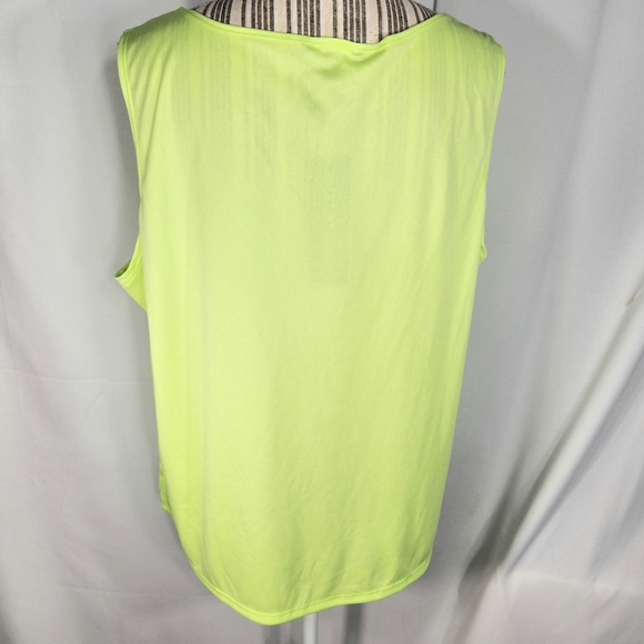 Notations NWT Neon Green Tank Top w/ Side Slits Plus Size 1X - Picture 4 of 10